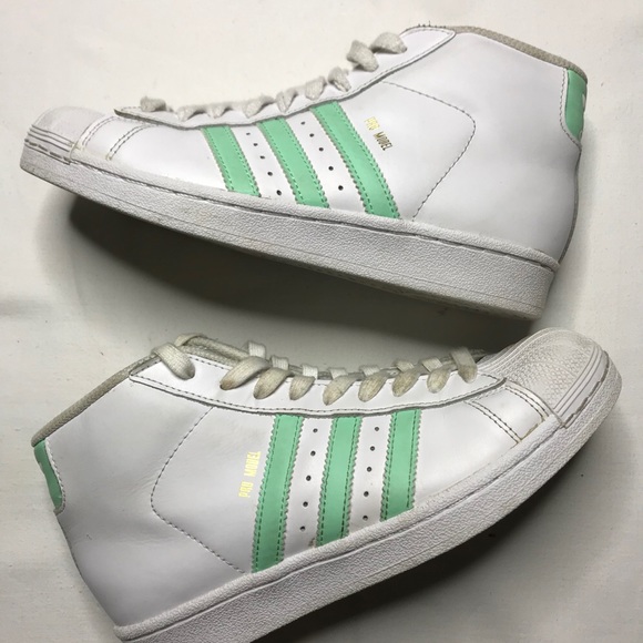 Adidas High Top shoes - Picture 3 of 7